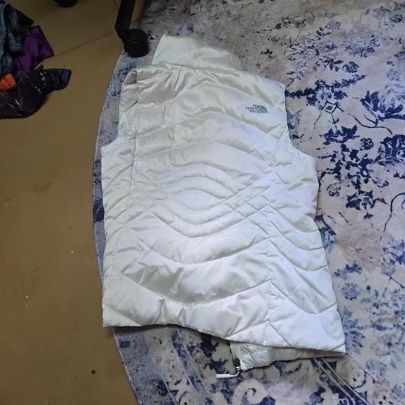 The North Face White Down Quilted Puffer Vest, Small - Picture 2 of 3
